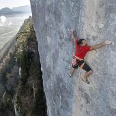 Huberbua Alex meistert neue Kletterroute