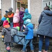 „Haus der Kinder“ spendet an Kolbermoorer Tafel