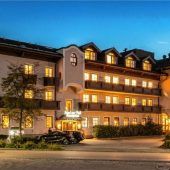 Hotel zur Post in Rohrdorf sagt Danke mit 2024 Euro