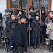 Klöpfelkinder in Frasdorf unterwegs