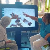 Digitaler Aktivitätstisch „CareTable“ bringt neuen Schwung in die Geriatrie