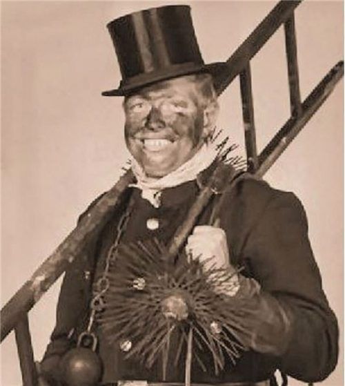 Adelbert Schömer war viele Jahre lang in dunklen Schornsteinen und auf hohen Dächern unterwegs. Fotos privat