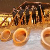 Weihnachtszauber zwischen Buden und Glühwein