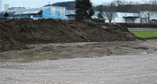 Das Bayerische Verwaltungsgericht in München hat auf einen Eilantrag der Gemeinde Feldkirchen-Westerham reagiert und einen Baustopp für das Areal an der Walter-Gessner-Straße in Westerham verhängt, auf dem eine Flüchtlingsunterkunft für 160 Personen errichtet werden soll. Foto  Merk