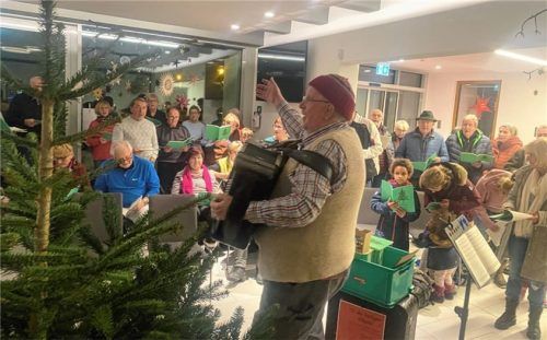 Das gemeinsame Weihnachtsliedersingen findet am kommenden Freitag statt. Foto Mischi