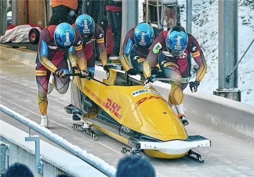 Das Team von Pilot Tobias Dostthaler beim Start in Innsbruck-Igls.Foto Ludwig Stuffer