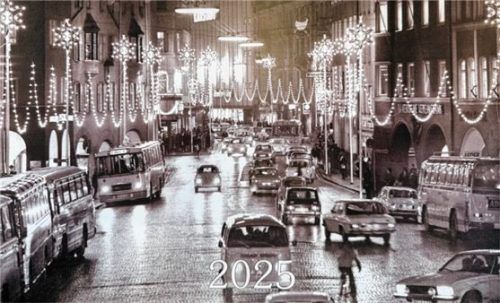 Der Kalender „Bilder aus Alt-Rosenheim 2025“.Foto re