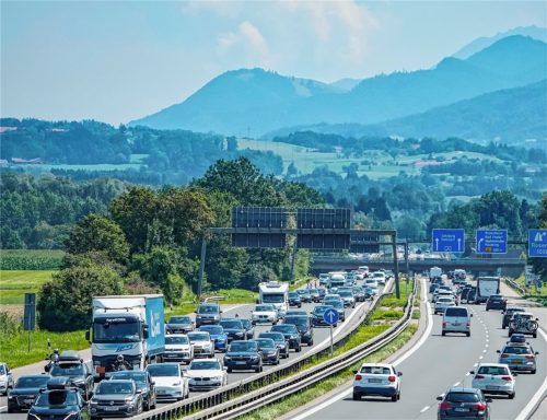 Der Landkreis Rosenheim punktet unter anderem mit einer hervorragenden Infrastruktur. Foto Uwe Lein/dpa
