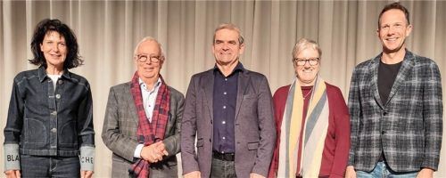 Die alte und neue Vorstandschaft der Musikschule Rosenheim: (von links) Christine Degenhart, Anton Heindl, Peter Rutz, Elisabeth Jordan, Wolfgang Hauck (nicht im Bild: Daniel Artmann).Foto re