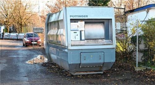 Die Biopresstonne in der Hochfellnstraße. Foto Schlecker