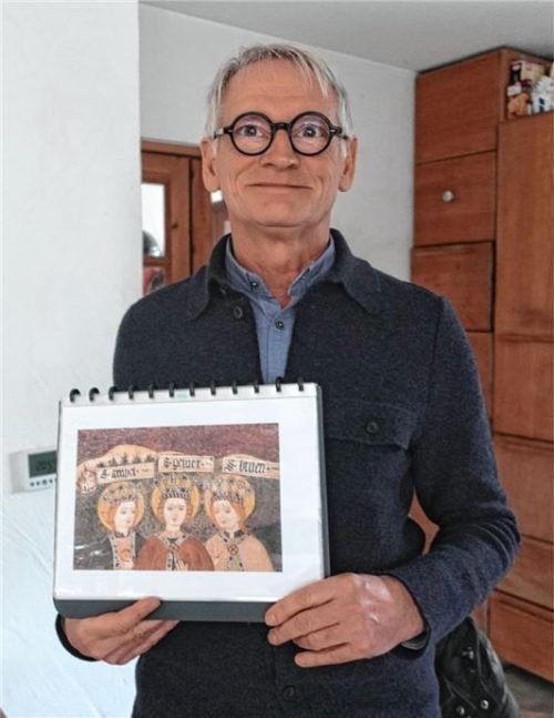 Franz Schmid hat sich mit sämtlichen Weihnachtsbräuchen beschäftigt - unter anderem mit dem Christbaum, Raunächten und den Heiligen Drei Königen. Foto Wunsam