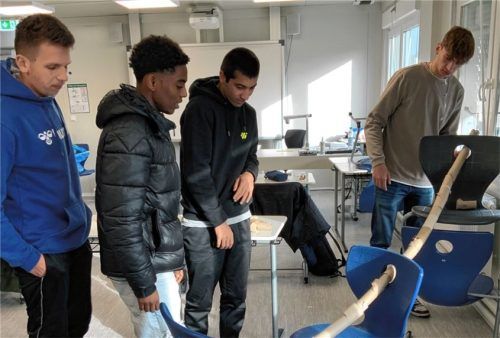 In verschiedenen Workshops ging es zunächst darum, sich kennenzulernen, Teamfähigkeit zu beweisen und Stärken sowie Schwächen kennenzulernen. Foto FOS/BOS Wasserburg