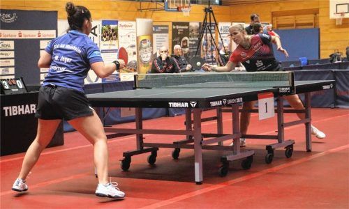 Kolbermoors Kristin Lang musste sich trotz einer außerordentlich guten Leistung im Einzel Mateja Jeger knapp in fünf Sätzen beugen.Foto Gerhard Erlich