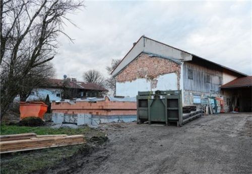 Nach dem Abbruch des alten Gebäudes entsteht an selber Stelle der Neubau.Foto merk