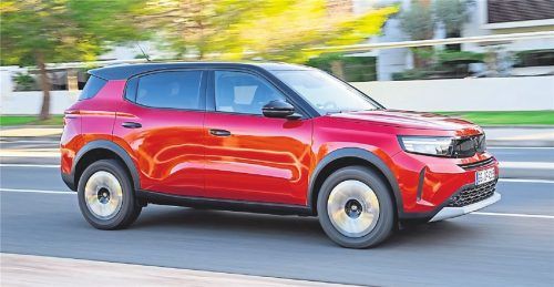 Neues Modell mit altem Namen: Opel hat den erstmals im Jahr 1991 angebotenen Frontera wiederbelebt, der aktuell als Mild-Hybrid oder E-Auto mit bis zu sieben Sitzen die Nachfolge des Crossland antritt. Foto Opel