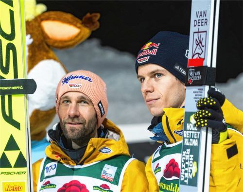 Pius Paschke und Andreas Wellinger (von links) fahren mit großen Erwartungen zur Vierschanzentournee. Foto picture alliance/dpa | Philipp von Ditfurth