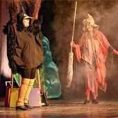 Kinderbuchklassiker „Die kleine Hexe“ verzaubert rund 1000 kleine Premierengäste