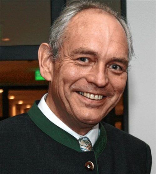 Roland Bräger, Brauereidirektor aus Maxlrain, gibt sein Amt als Vorsitzender des Wirtschafts-Forums Mangfalltal ab. Foto re