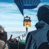 Auf der Slackline über den Christkindlmarkt