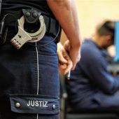 Vom Restaurantleiter missbraucht?