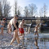 Eiskalte Neujahrstradition