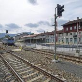 Bahnstrecke nach Prag wird elektrifiziert