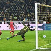 Leverkusen rückt den Bayern auf die Pelle