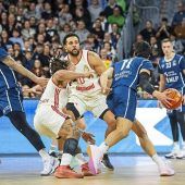 Piräus-Pleite überstanden