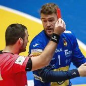 Vargas verhindert Rote Karte: Tolle Fair-Play-Aktion