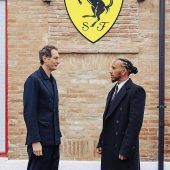 Hamilton ist da, Ekstase in Maranello