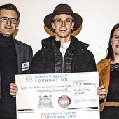 Spieler-Eltern spenden 1,2 Millionen Euro für Eisstadion