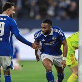 Königsblaues Tor-Duo