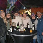 Heiße Stimmung bei eisigen Temperaturen: Kolbermoor feiert ausgelassene Vorsilvesterparty