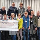 Reparatur-Café spendet 1600 Euro an Tafel