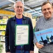 Bücherverkauf bringt 3000 Euro für Aktion für das Leben