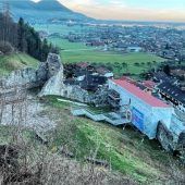 Wiederaufbau an der Burg Falkenstein beginnt – Schutzgerüst steht – Fördermittel bewilligt