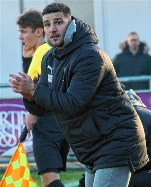 Aleksandro Petrovic: Buchbachs Coach geht mit A-Lizenz in die Vorbereitung. Foto Buchholz