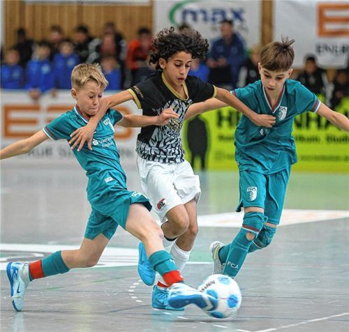 AZ Alkmaar und der FC Augsburg lieferten sich ein Finale auf Augenhöhe, am Ende setzten sich die Niederländer knapp durch.Foto Hans Weitz