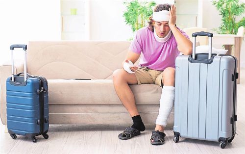 Bei schweren und überraschenden Erkrankungen erstatten Reiserücktrittsversicherungen Geld zurück. Foto PantherMedia/Elnu