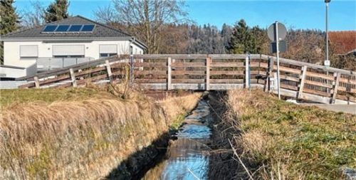 Beim Hainerbach in der Vagener Au wurde das Nadelöhr durch eine Erhöhung der kleinen Brücke bereits aufgeweitet.