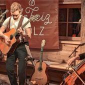 Wohliges zwischenmenschliches Feuer entfacht