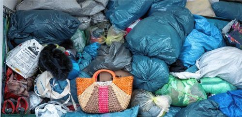 Eine neue Richtlinie verpflichtet zum genaueren Mülltrennen. Doch was bedeutet das für Rosenheim? Foto DPA (Symbolbild)