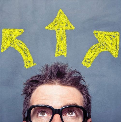 Entscheidungen sind häufig mit Unsicherheiten verbunden. Mit der richtigen Strategie fällt ein Entschluss leichter. Foto Adobe stock/ellisia