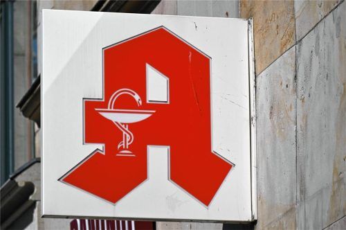 Immer mehr Apotheken müssen schließen, auch in Rosenheim wurden es 2024 weniger. Foto dpa/picture alliance/Martin Schutt