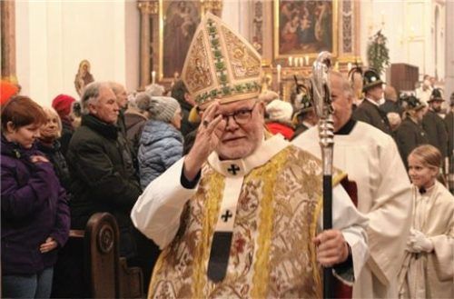 Kardinal Reinhard Marx zelebrierte in Traunstein den Gedenkgottesdienst für Papst Benedikt XVI.Foto hobmaier