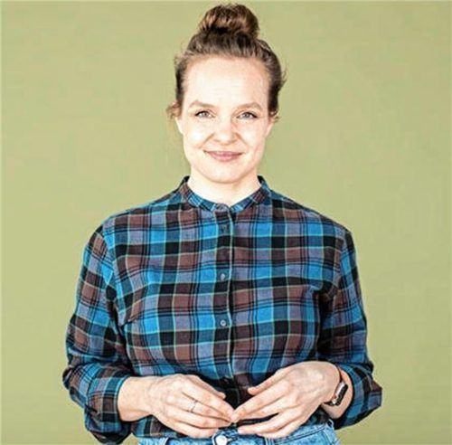 Nathalie Stüben liest aus ihrem Buch über Alkoholkonsum bei Frauen. Foto re