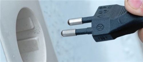 Rund 1200 Haushalte in der Gemeinde Feldkirchen-Westerham waren am Freitagnachmittag von einem Stromausfall betroffen. Foto Swen Pförtner