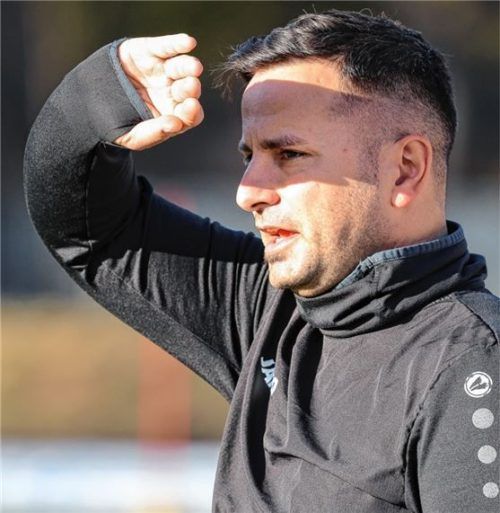 SBC-Trainer Danijel Majdancevic lässt sich von der Testspiel-Niederlage gegen Kastl nicht blenden. Foto Hans Weitz