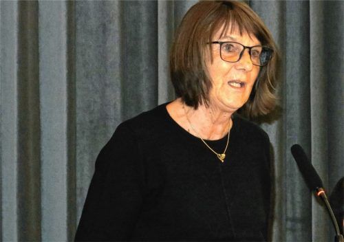 Seniorenbeauftragte Anneliese Weißbrich bei ihrem Rück- und Ausblick. Foto baumann