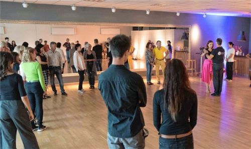Tanzen lernen und Spaß haben: im Quest Dance Club ist das möglich. Foto  re